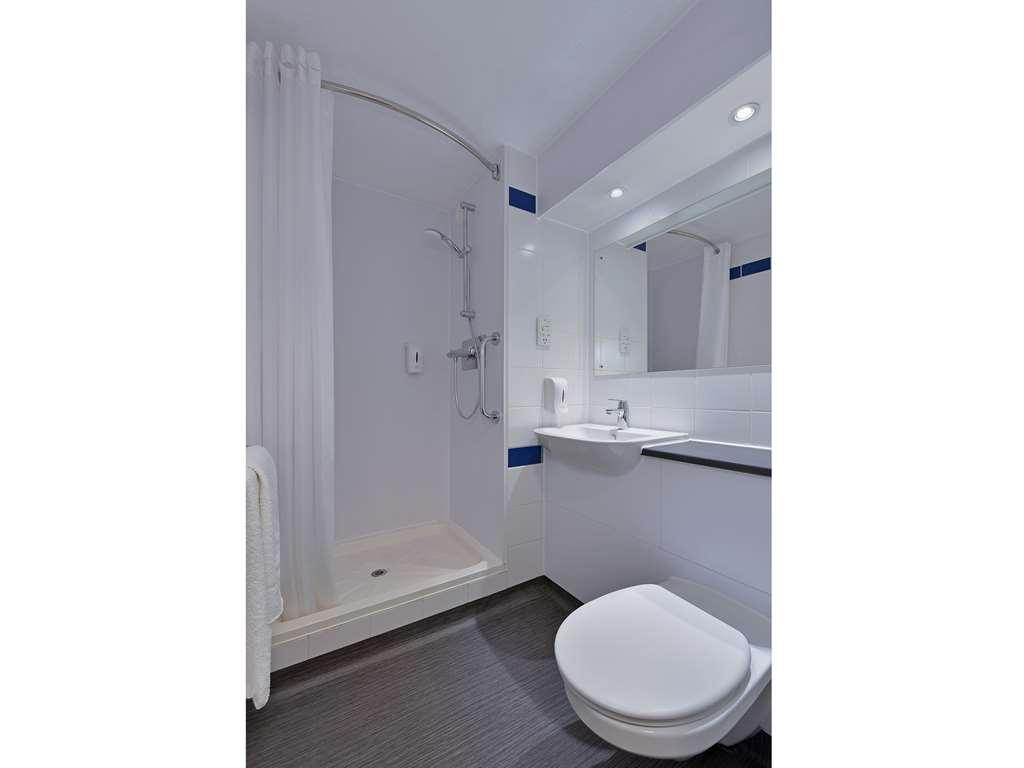Travelodge Plymouth Roborough Δωμάτιο φωτογραφία
